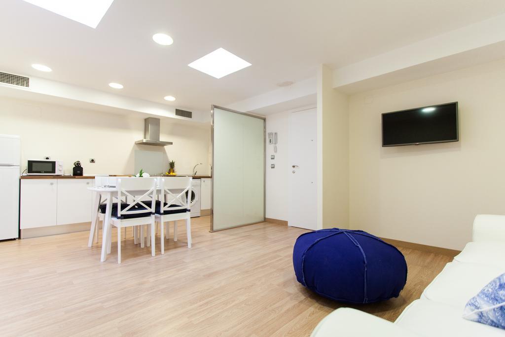 Apartments Ole - Albareda 24 Sevilha Quarto foto